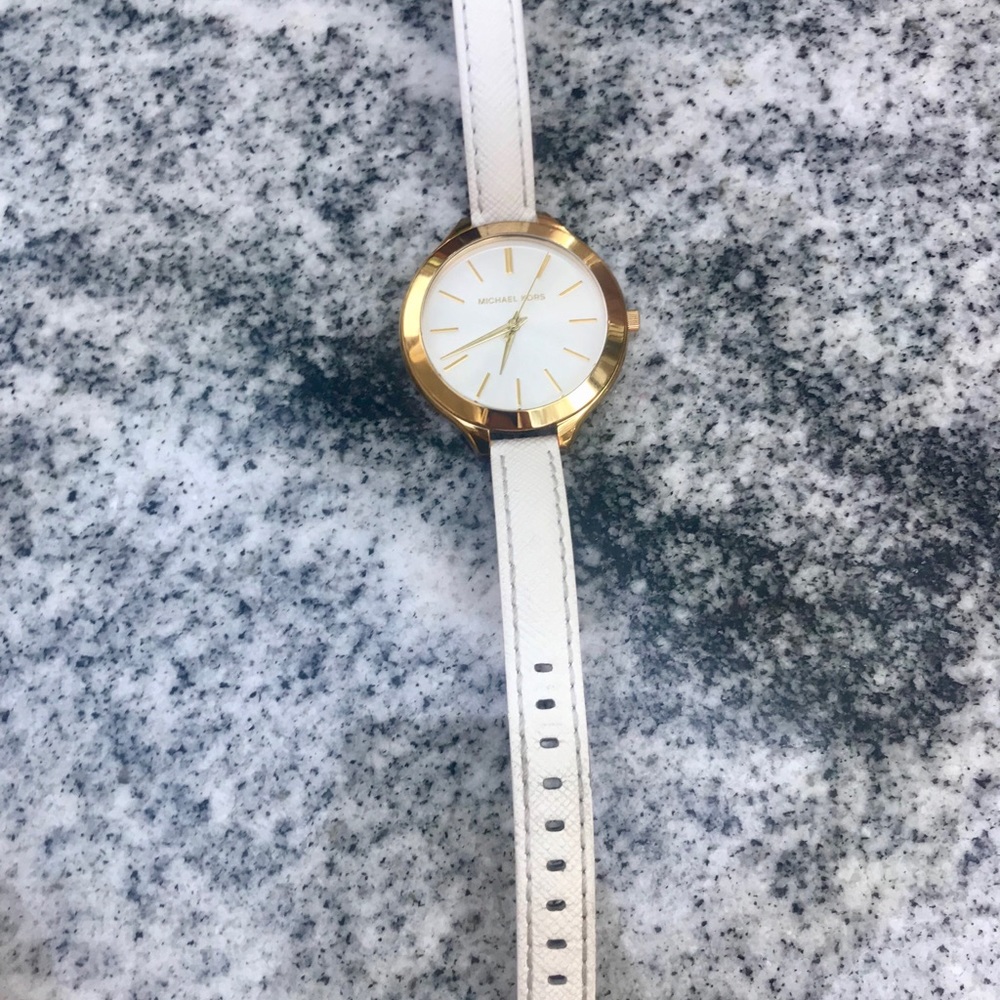 MK Runway watch White and Gold